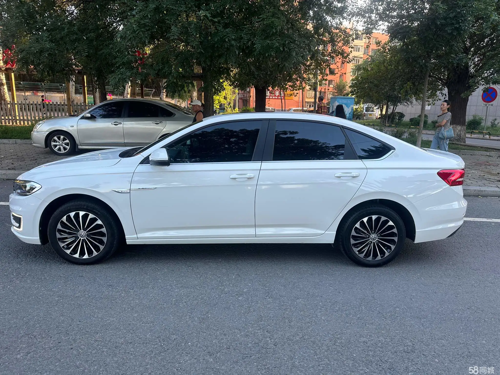 Volkswagen Lavida Pure Electric 2020 #5 Volkswagen Lavida Pure Electric 2020 car image #5