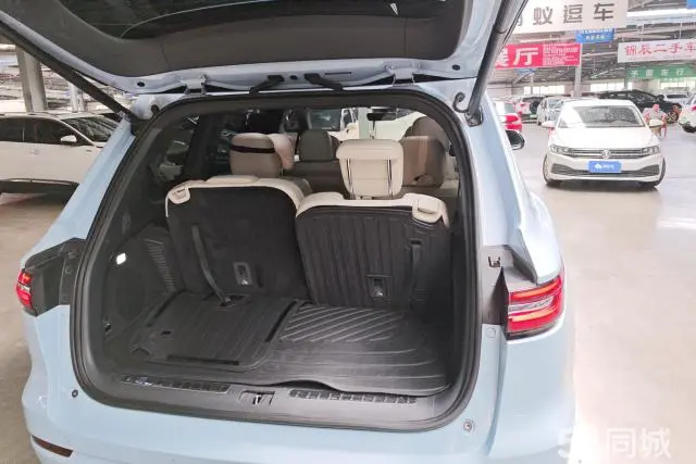 Li i8 2020 изображение автомобиля #5