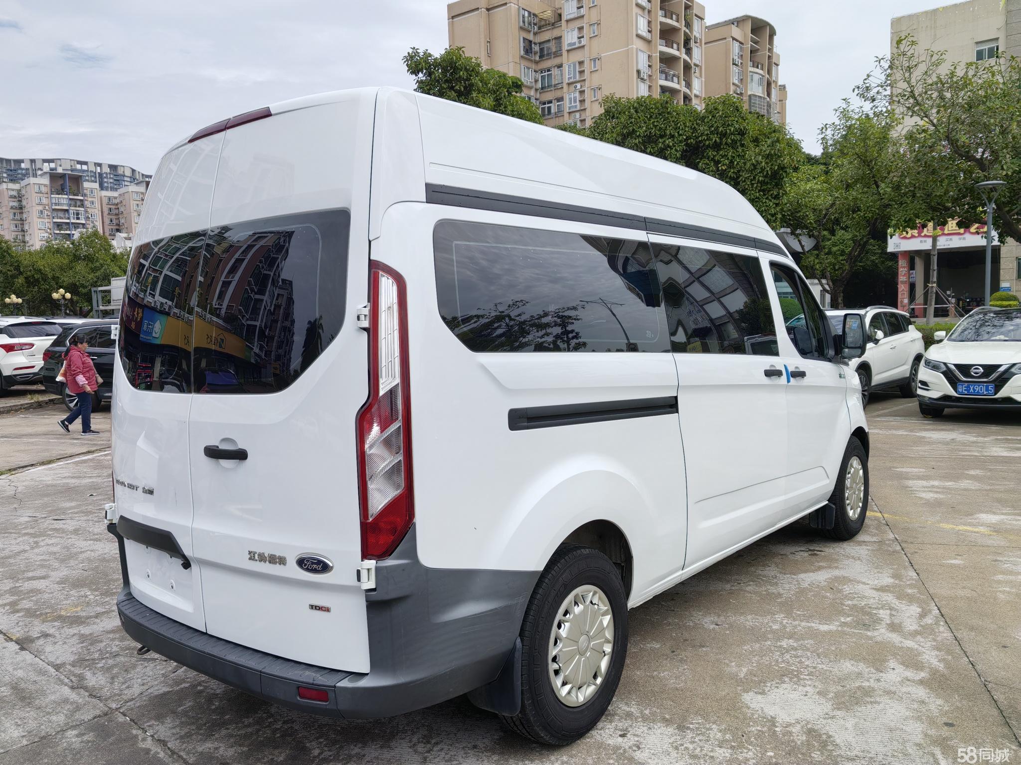 Ford Transit 2020 car image #5