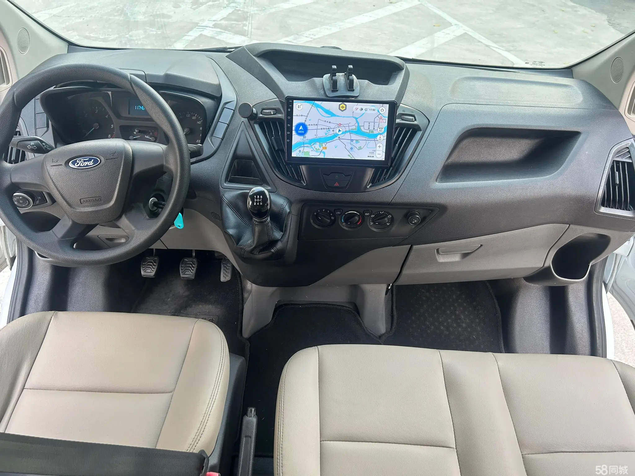Ford Transit 2019 car image #5