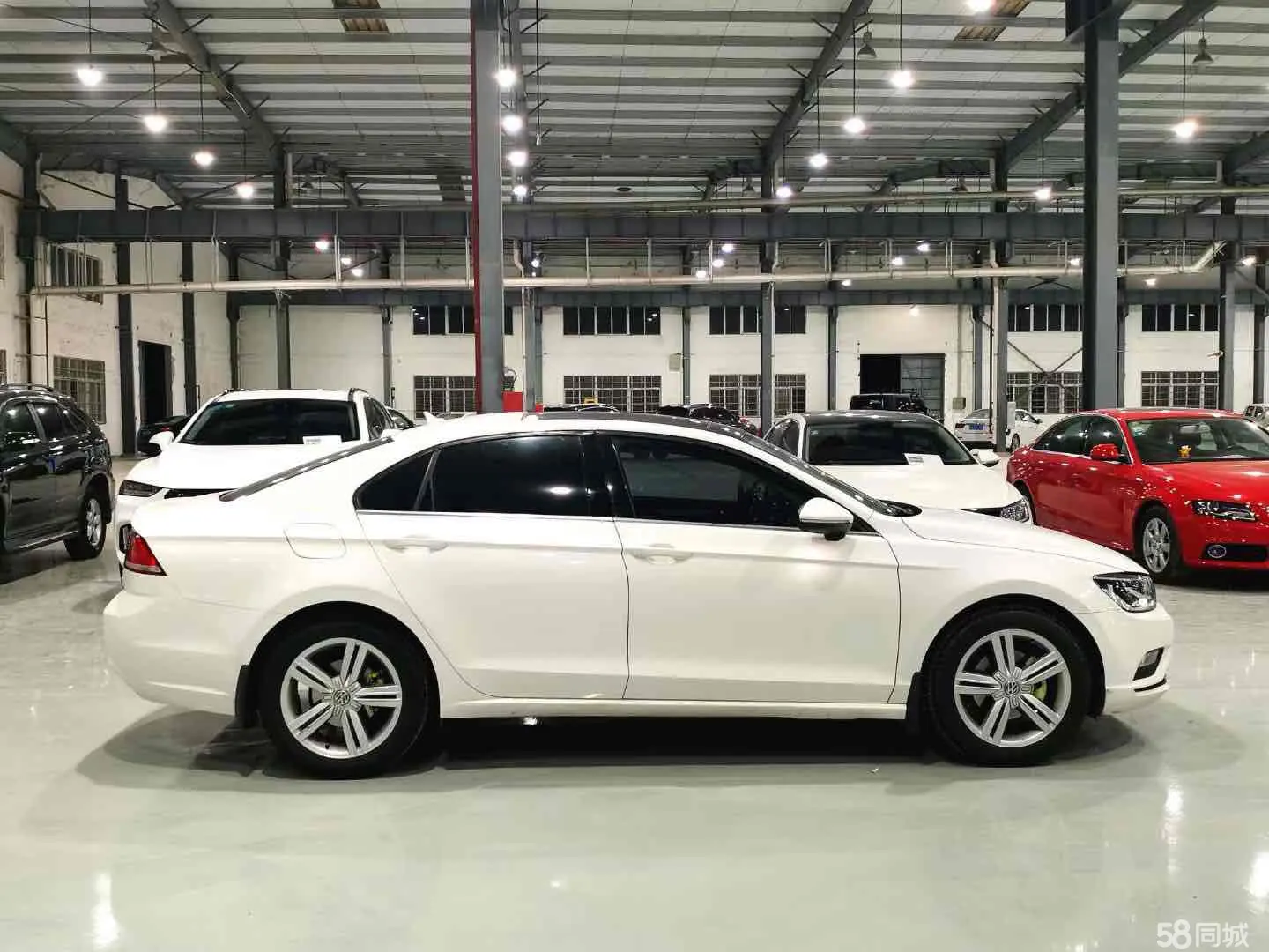 Volkswagen Lamando 2015 immagine di auto #5