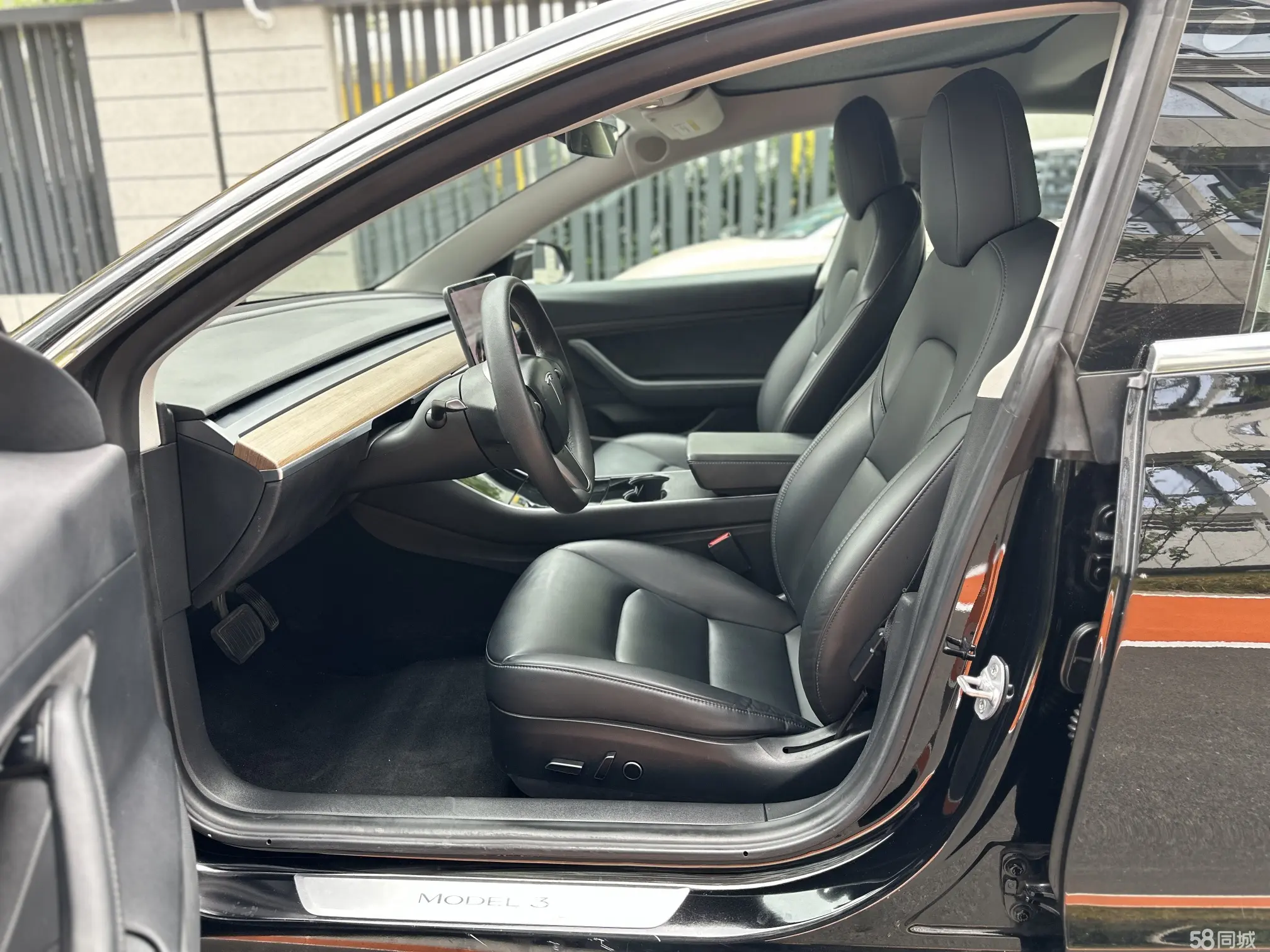 Tesla Model 3 2020 car image #5