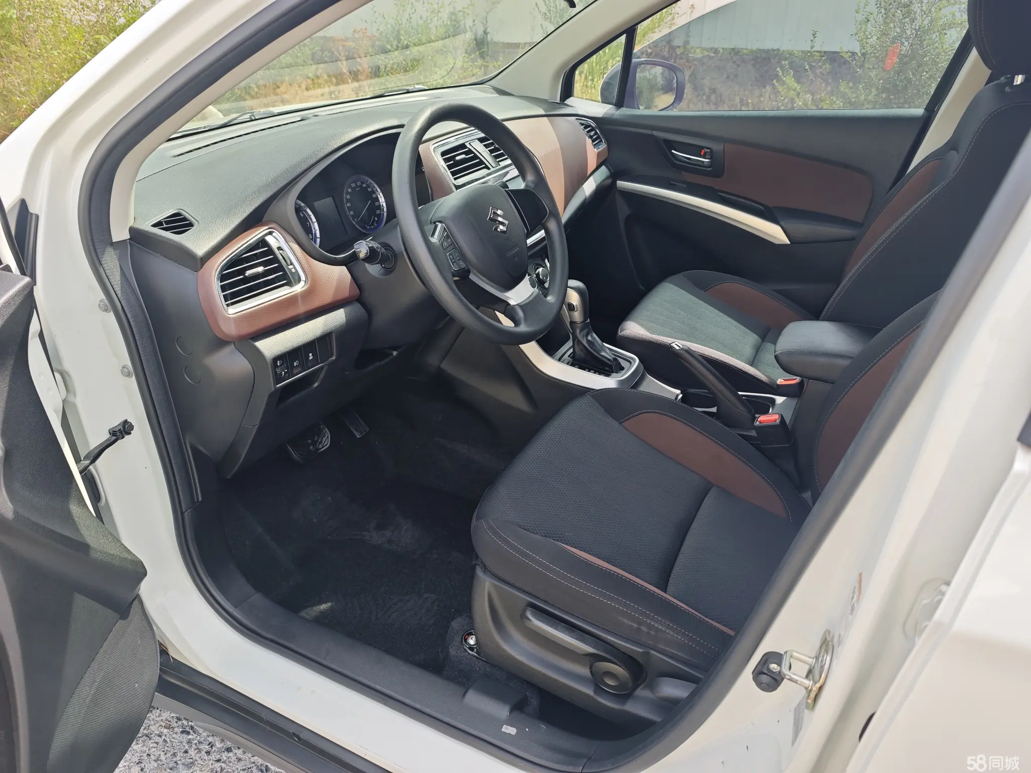 Suzuki SX4 S-CROSS 2018 imagen de coche #5