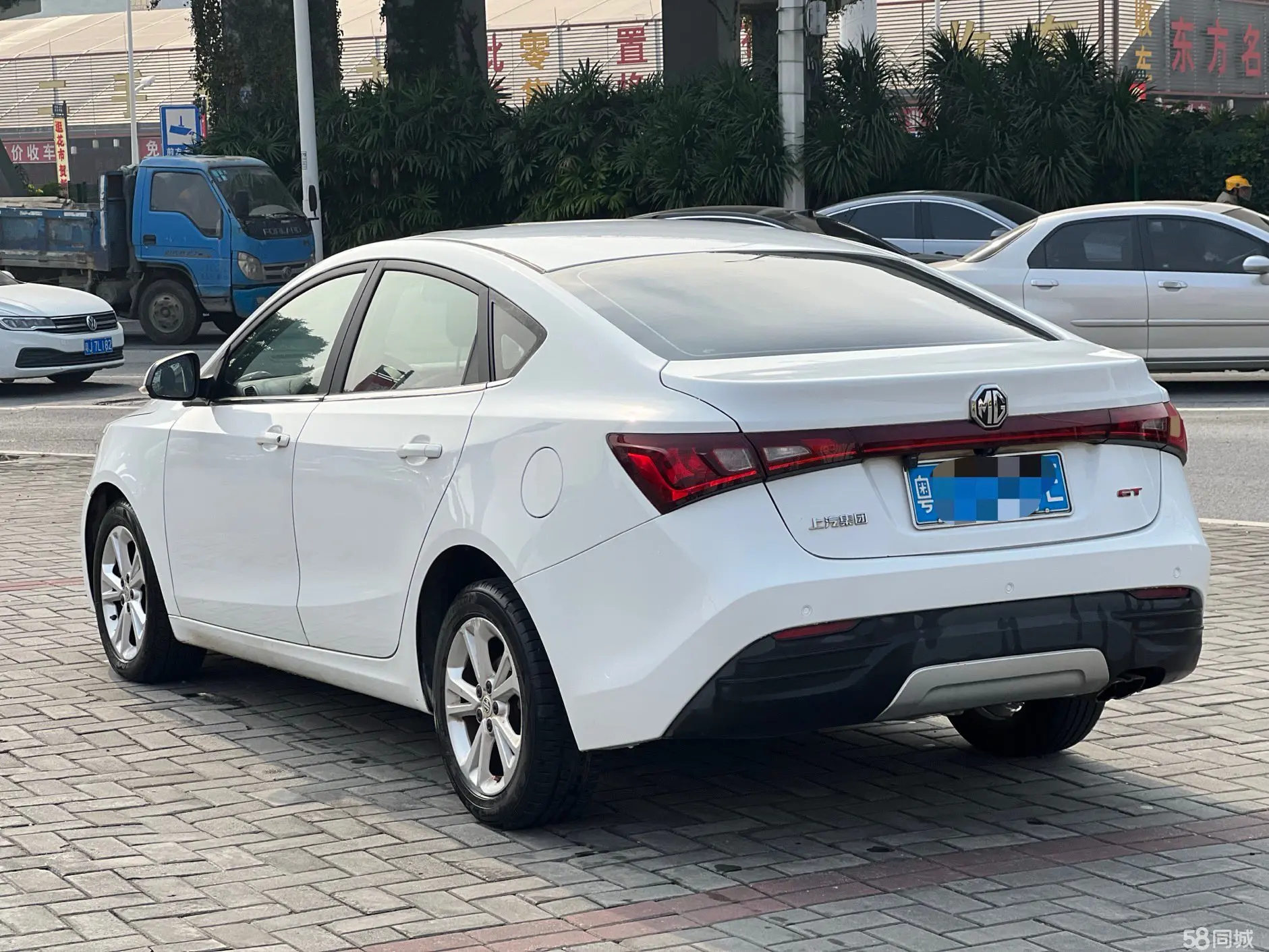 MG GT 2016 #5 MG GT 2016 car image #5