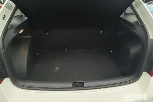 Skoda Rapid Spaceback 2018 car image #5