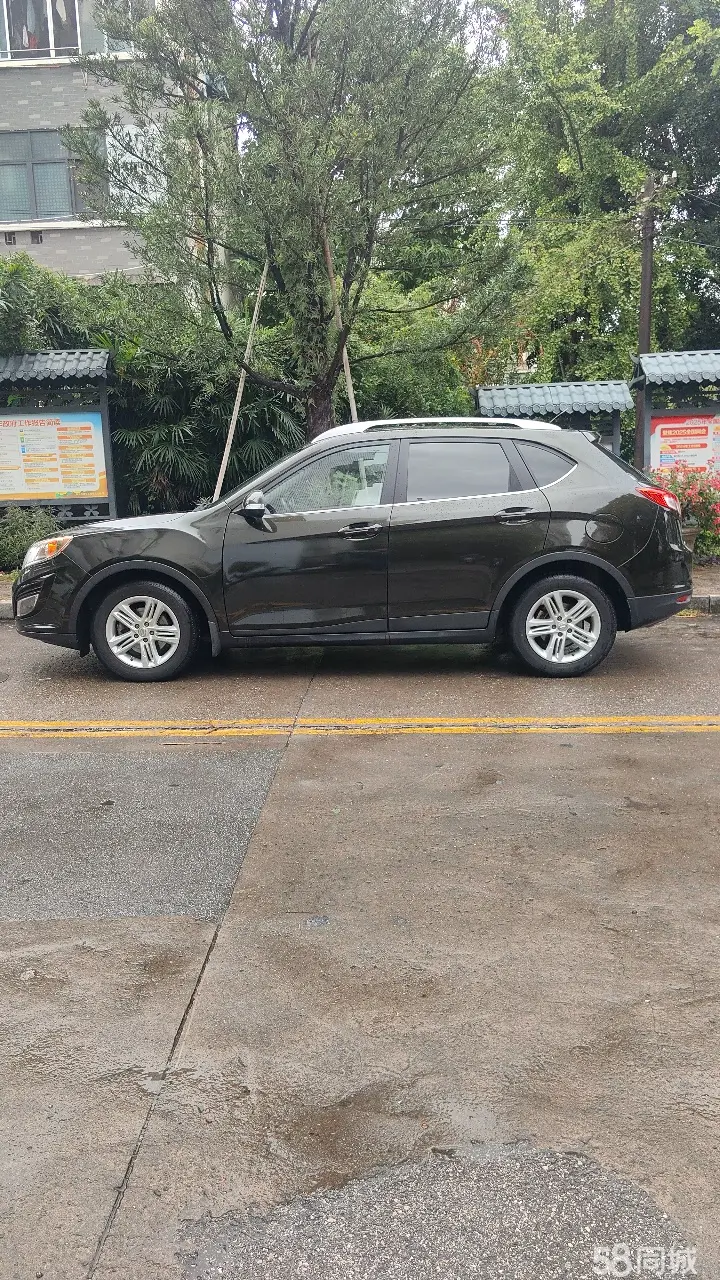 GAC Trumpchi GS5 2014 image de voiture #5