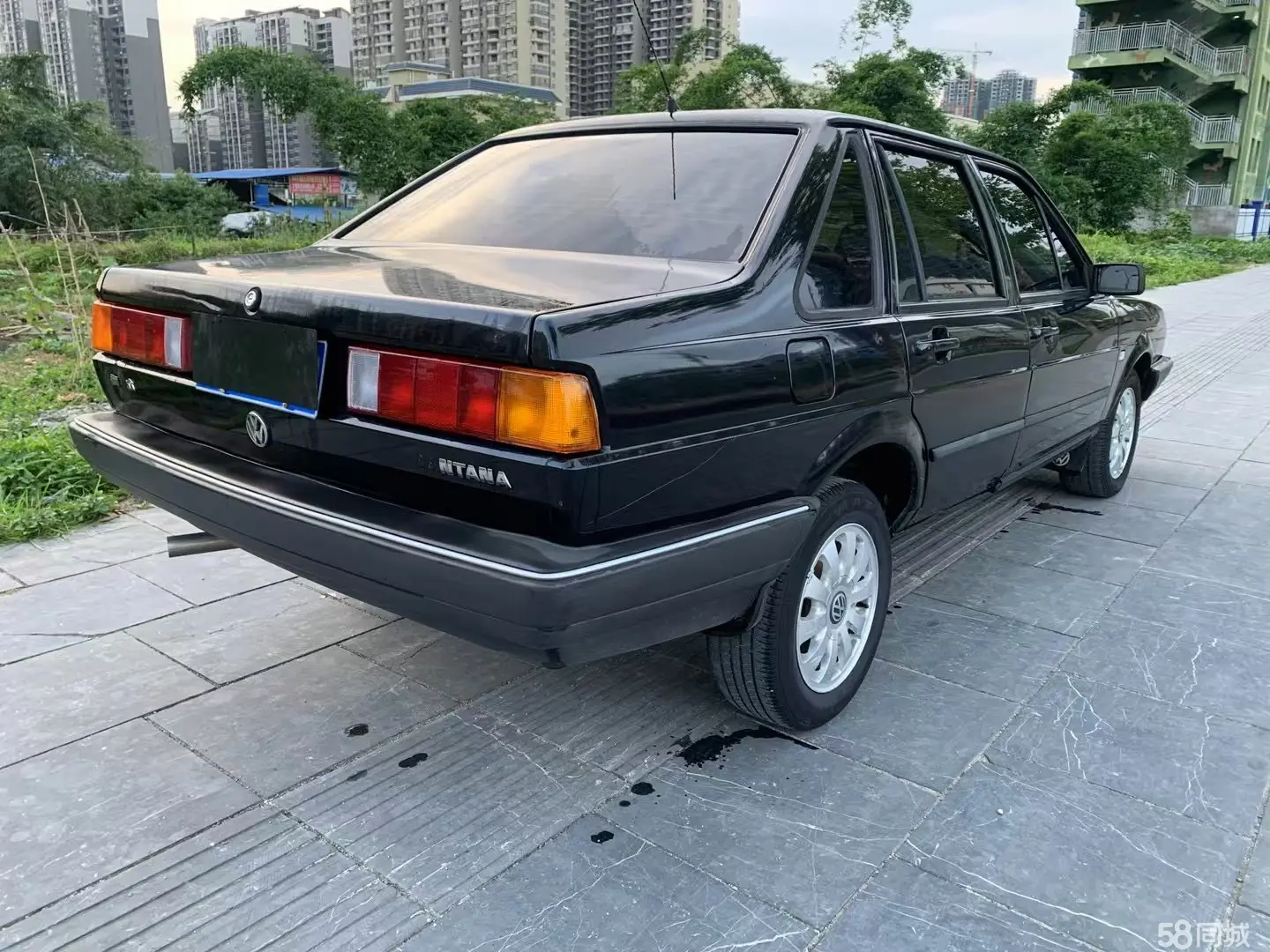 Volkswagen Santana Classic 2010 изображение автомобиля #5