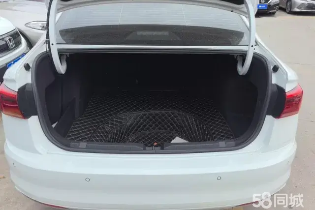 Volkswagen Bora Pure Electric 2021 صورة سيارة #5