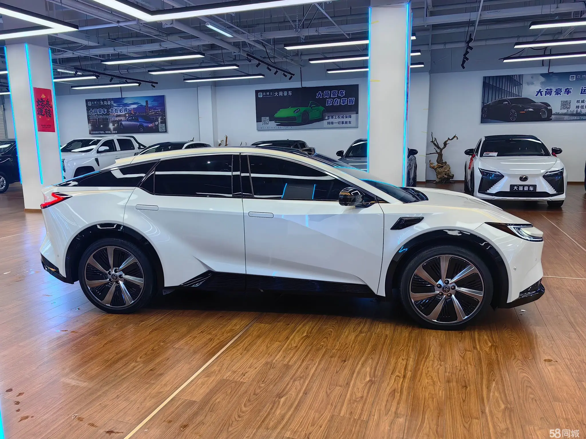 Toyota Highlander (Imported) 2025 car image #5