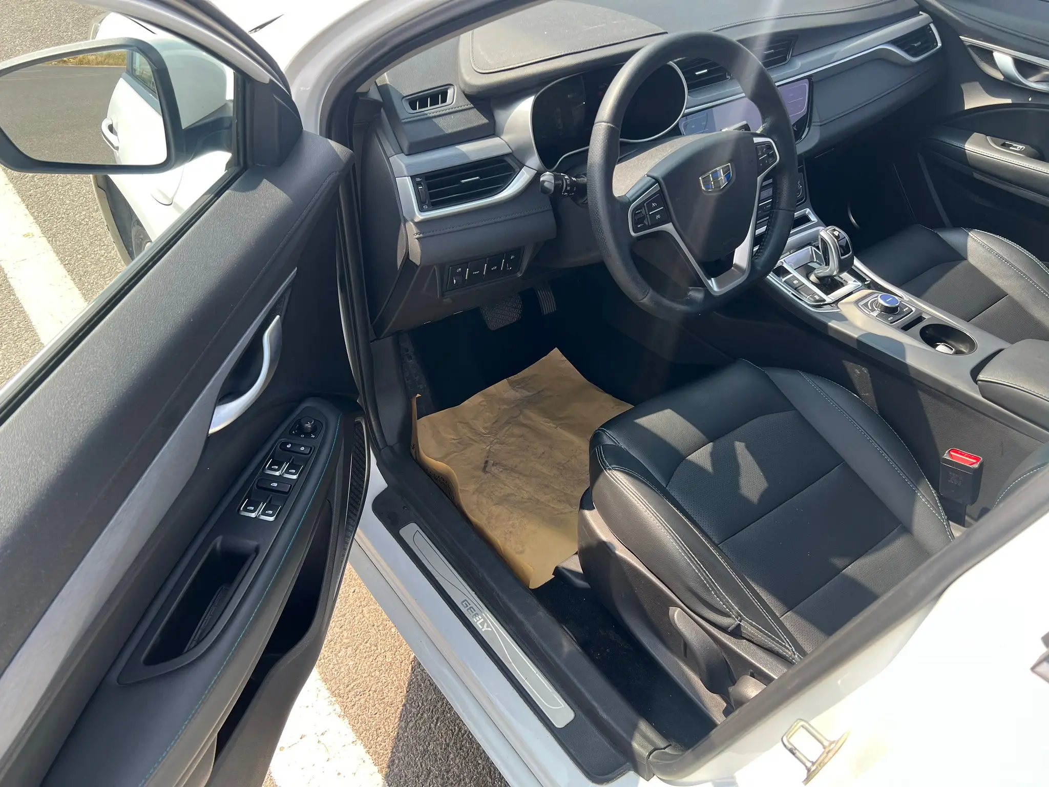 GEELY Emgrand New Energy 2018 car image #5