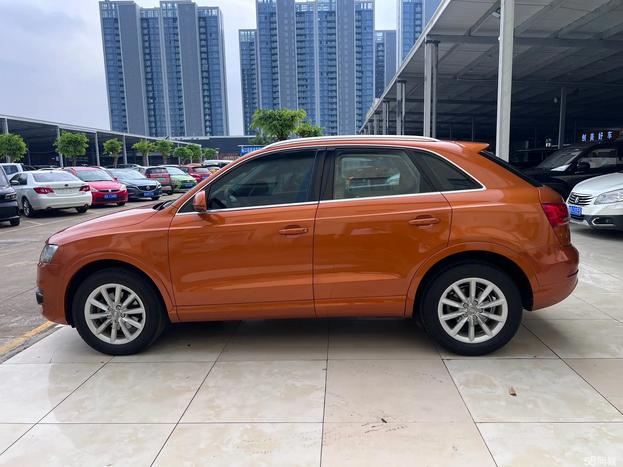 Audi Q3 2013 car image #5