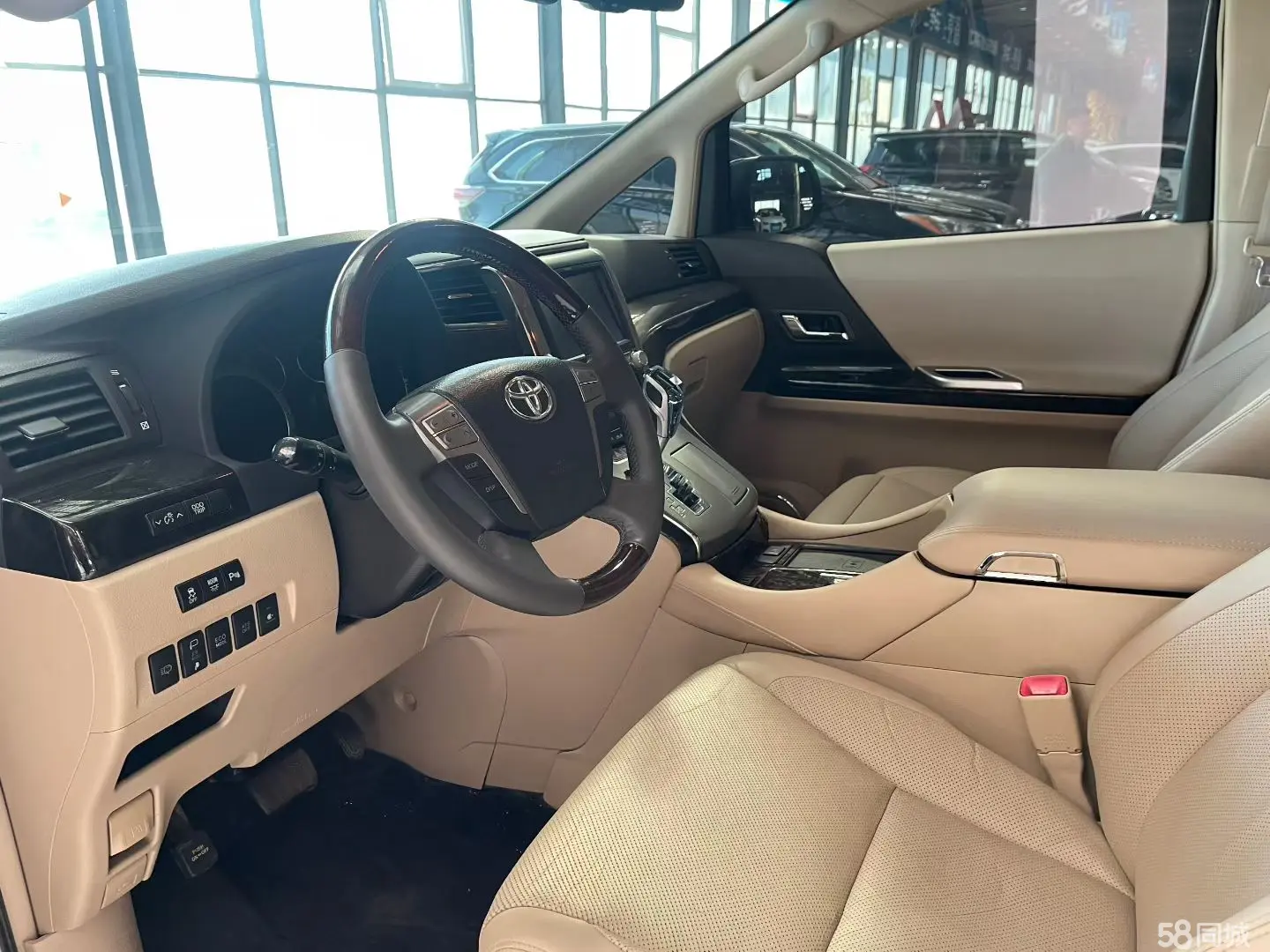 丰田 埃尔法 2013 汽车图片 #5