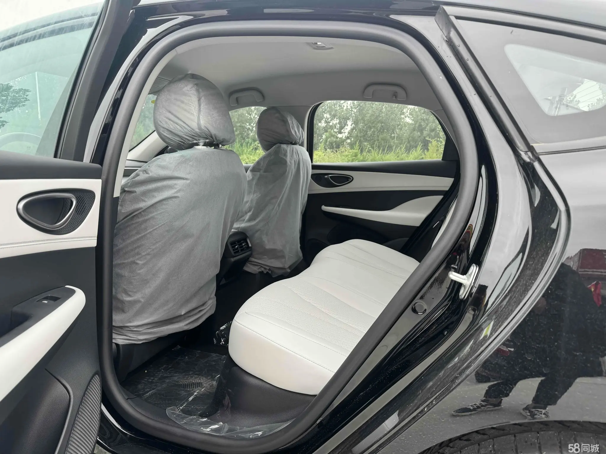 BYD Seal 05 DM-i 2025 car image #5