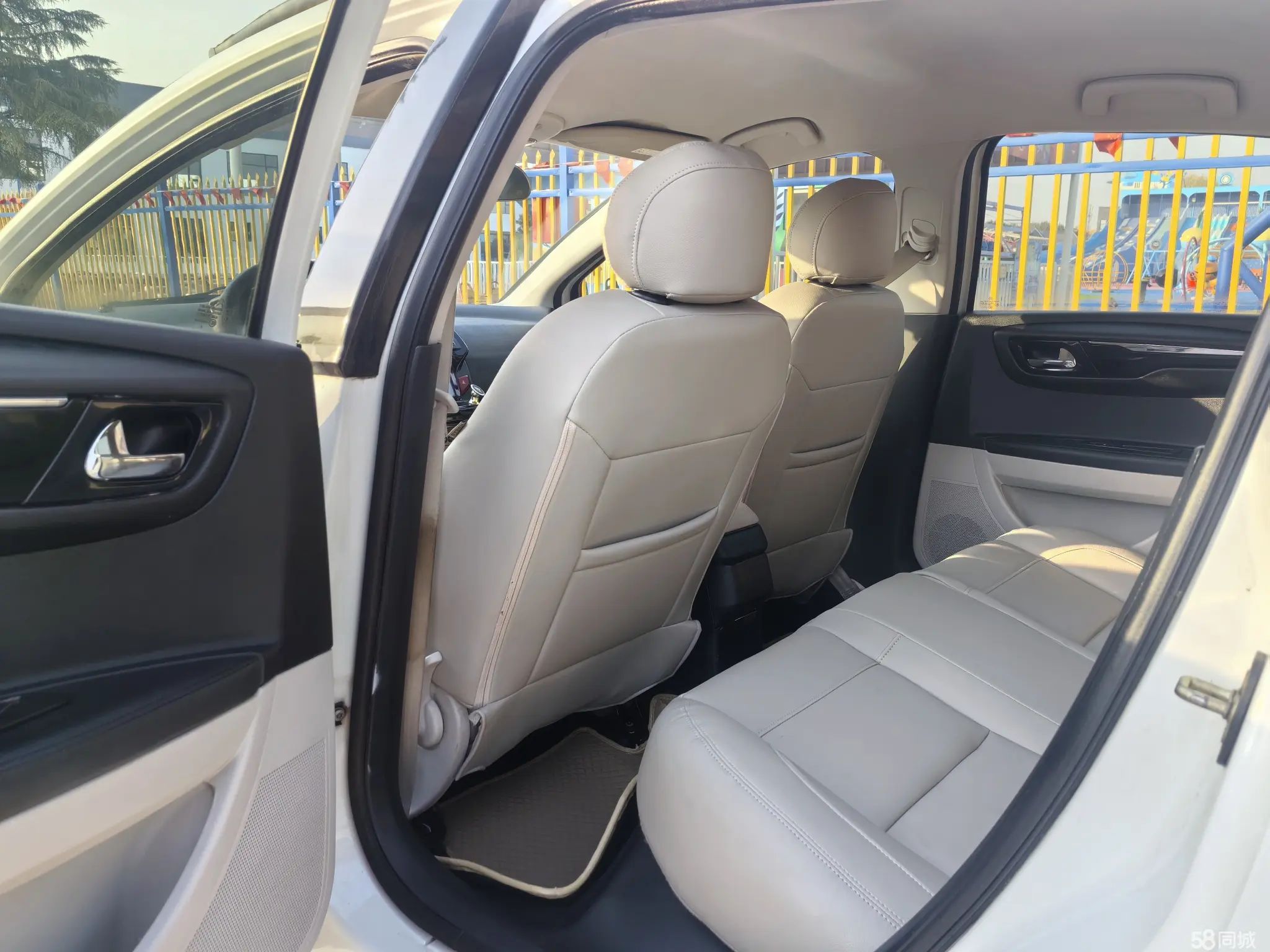 Citroen C-Quatre 2013 #5 Citroen C-Quatre 2013 car image #5