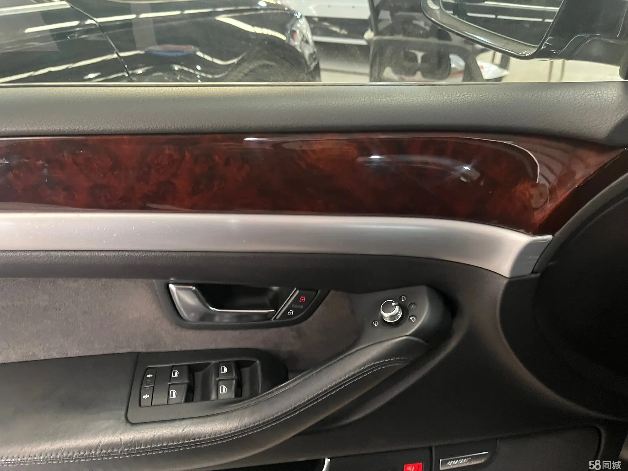 Audi A8 2010 immagine di auto #5