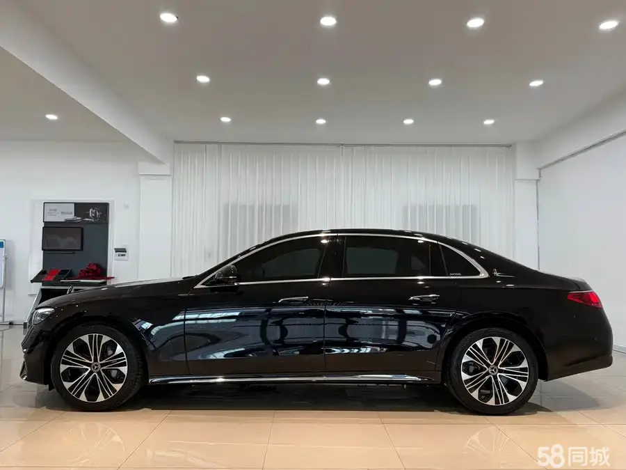 Mercedes-Benz E Class 2025 car image #5