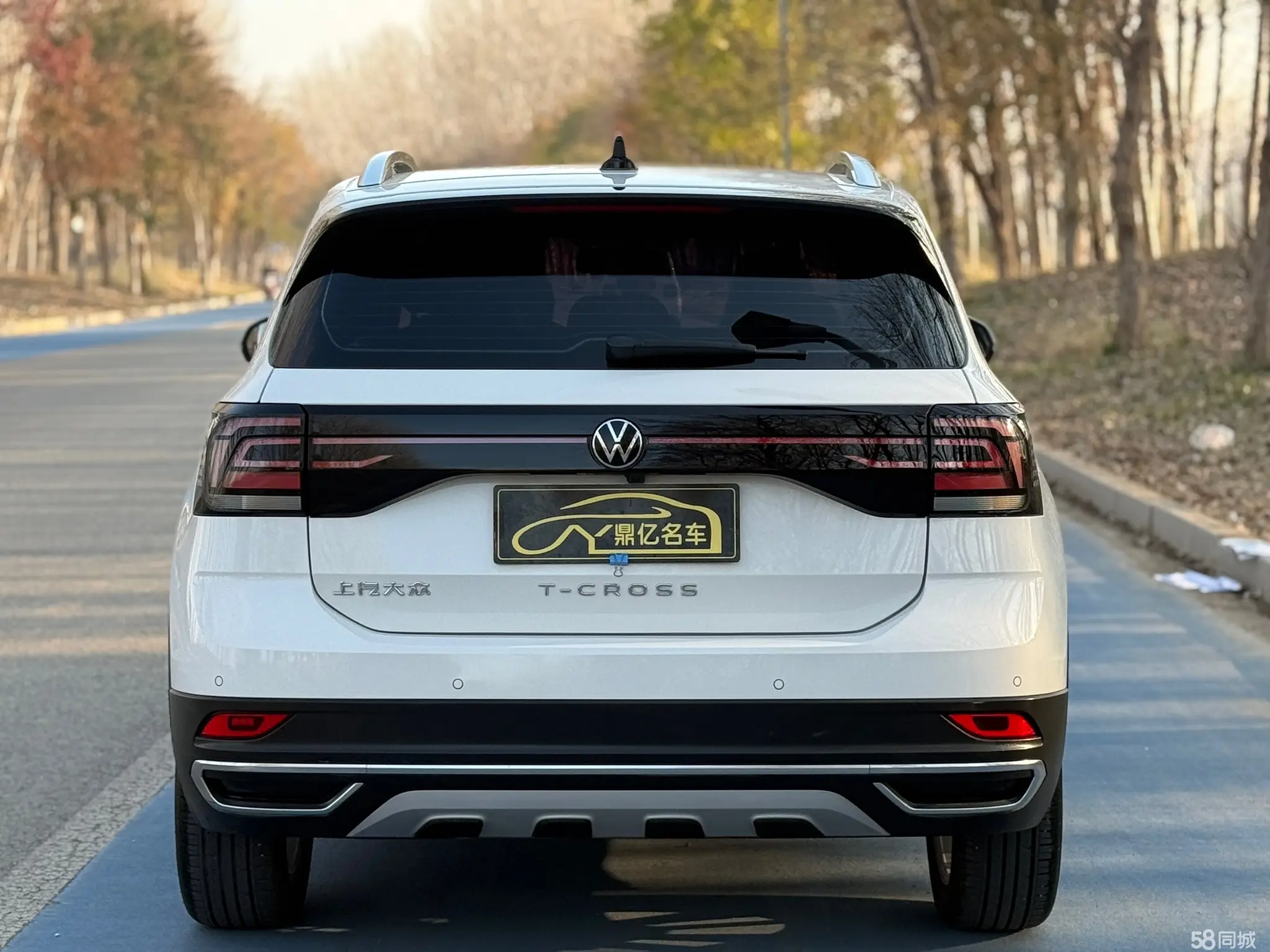 Volkswagen T-Cross 2021 car image #5