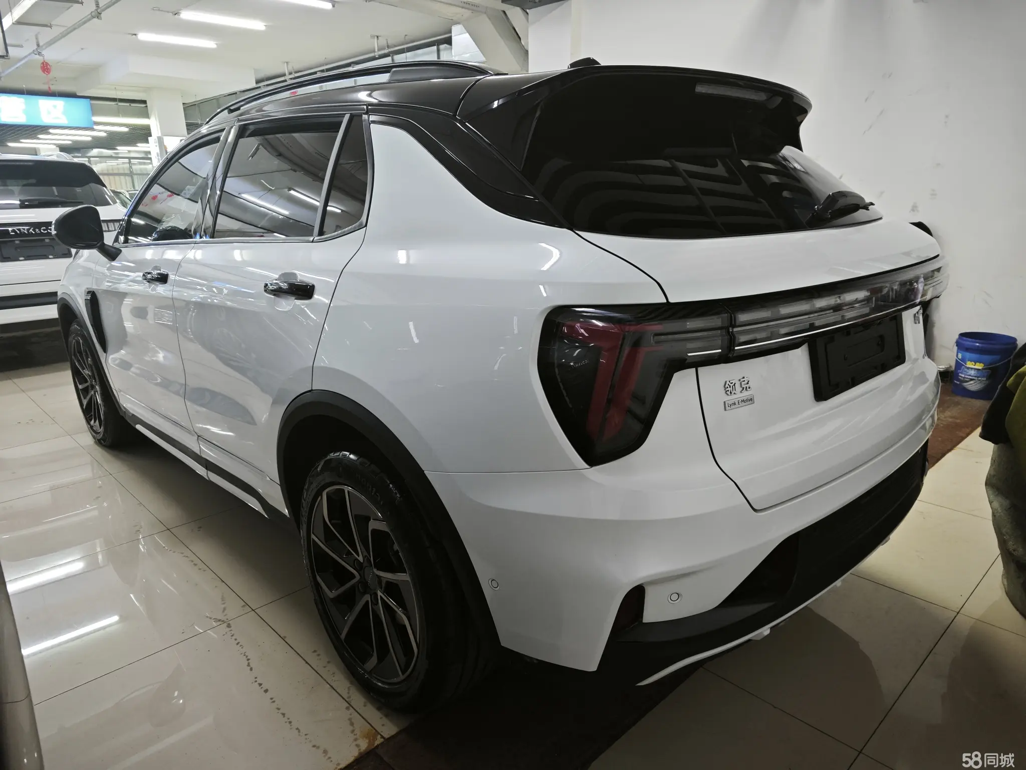 Lynk & Co 01 EM-P 2022 #5 Lynk & Co 01 EM-P 2022 car image #5