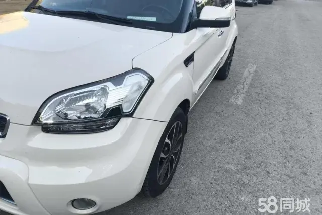 起亚 秀尔 2015 汽车图片 #5