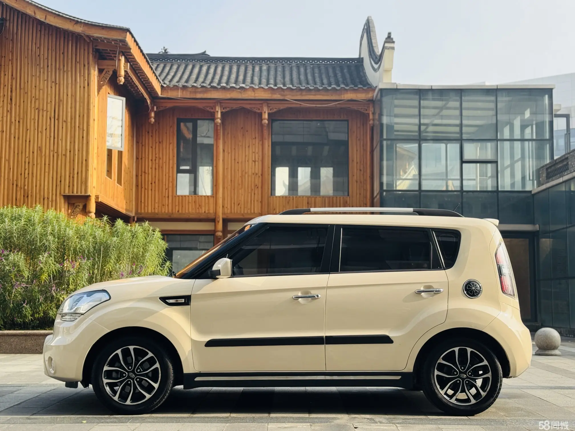 起亚 秀尔 2011 汽车图片 #5