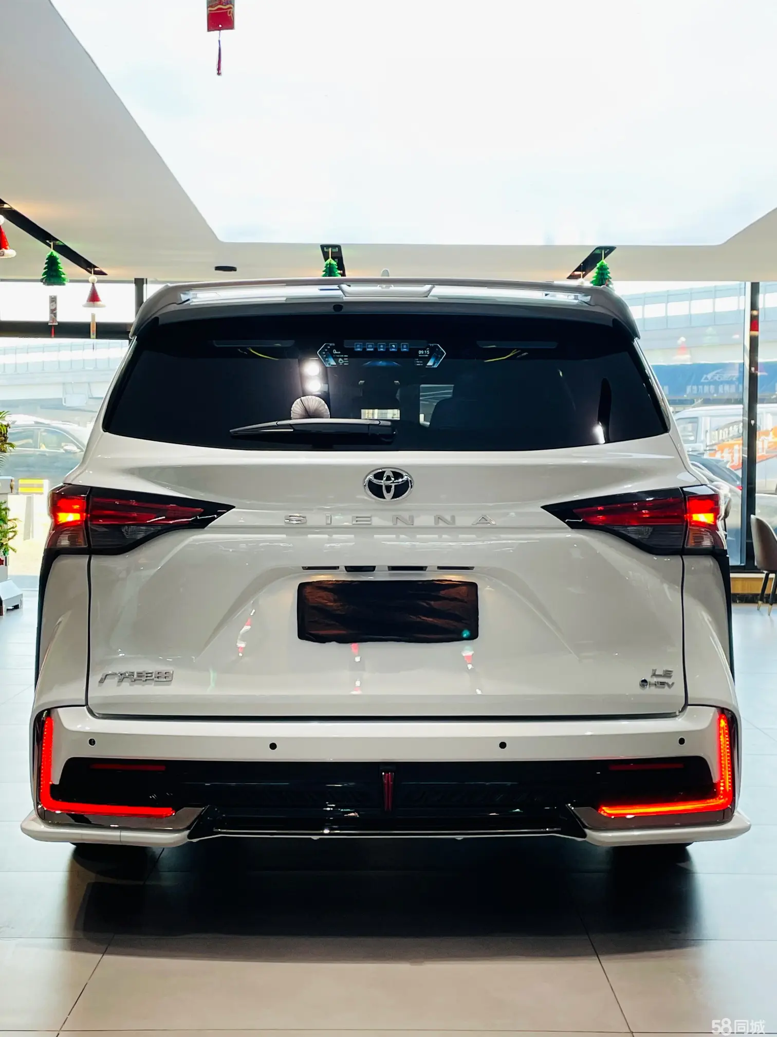 Toyota Sienna 2025 image de voiture #5