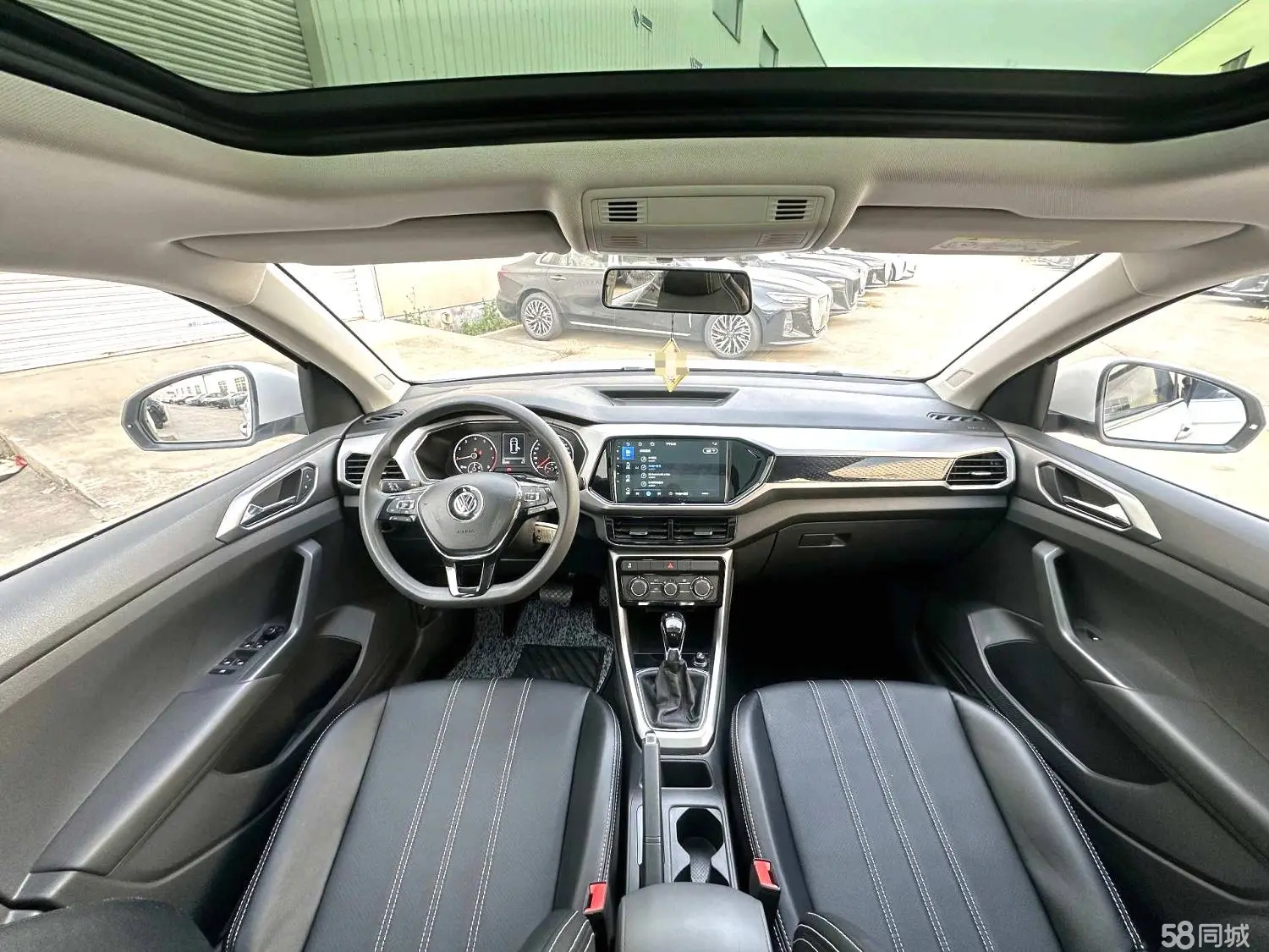 Volkswagen T-Cross 2019 car image #5