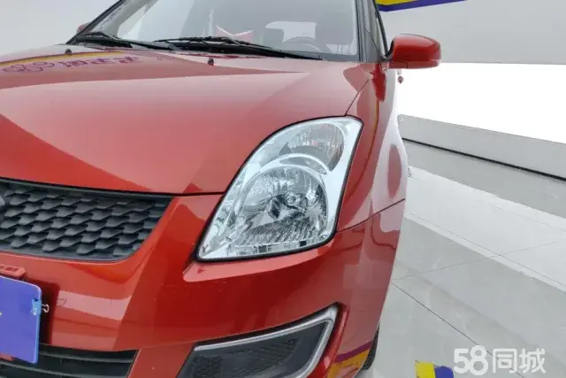 Suzuki Swift 2017 car image #5