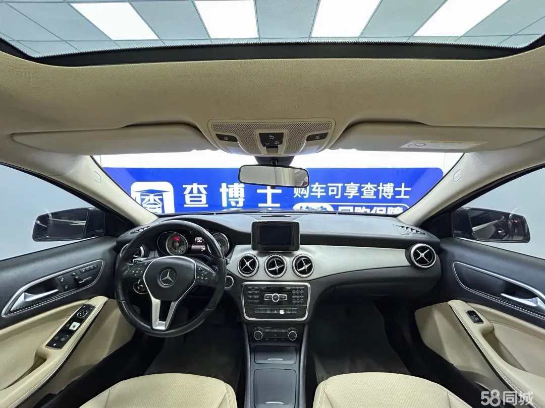 Mercedes-Benz GLA Class 2015 car image #5