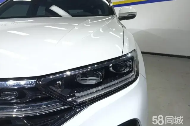 Volkswagen T-Roc 2023 #5 Volkswagen T-Roc 2023 car image #5