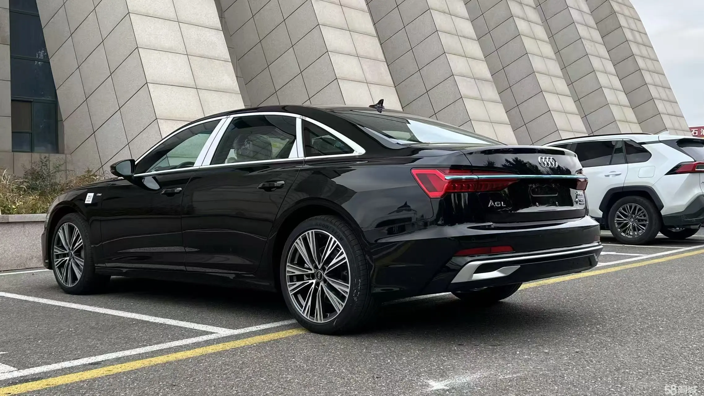 Audi A6L 2025 car image #5