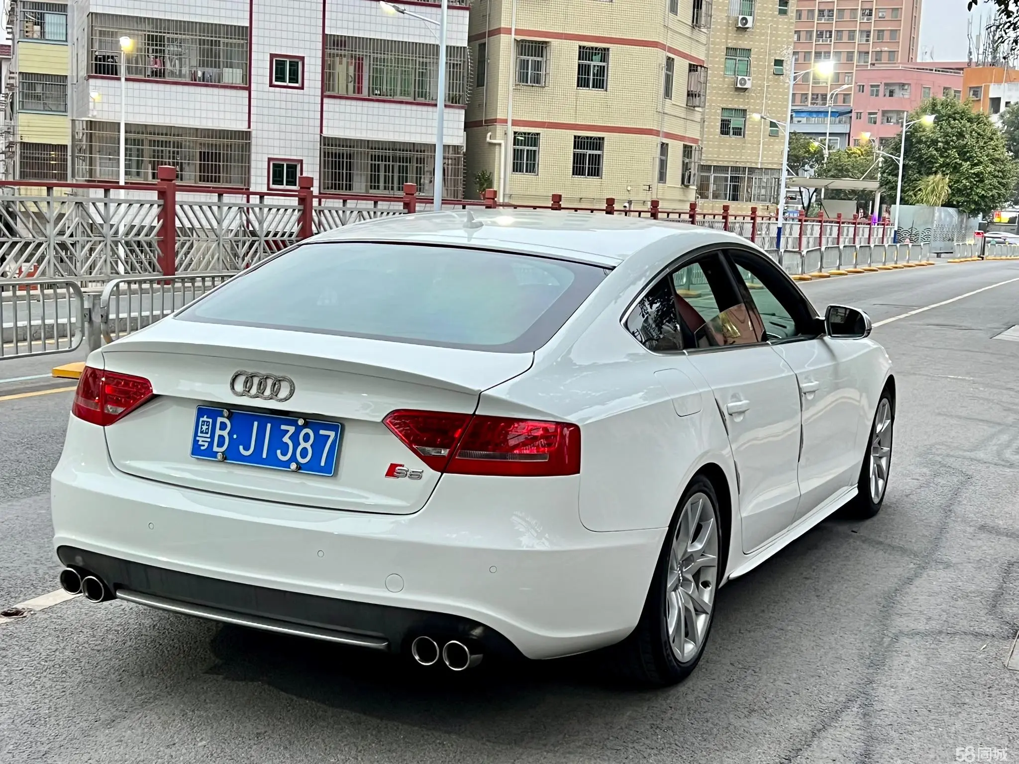 Audi S5 2011 #5 Audi S5 2011 صورة سيارة #5