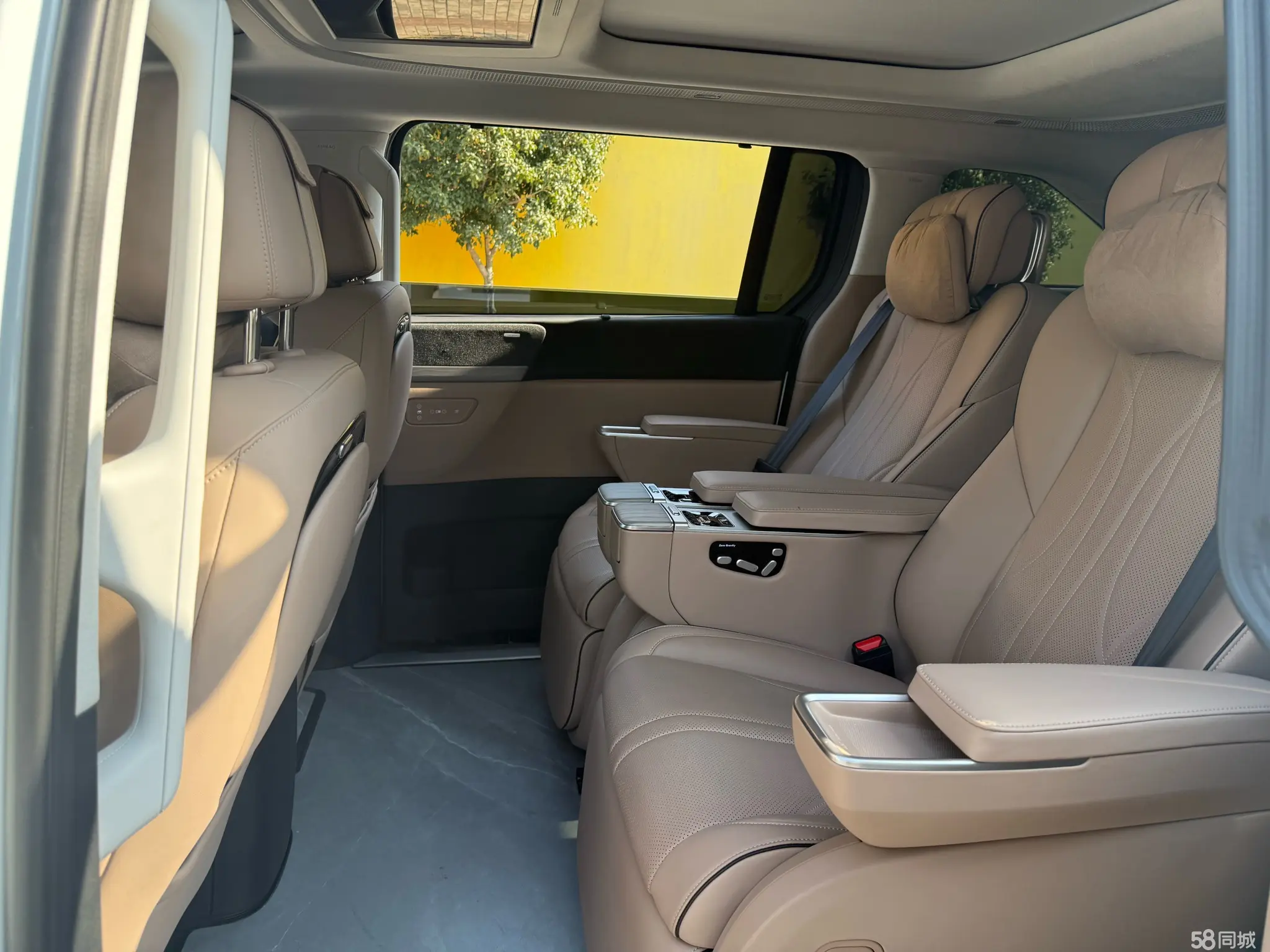 小鹏 小鹏X9 2024 汽车图片 #5