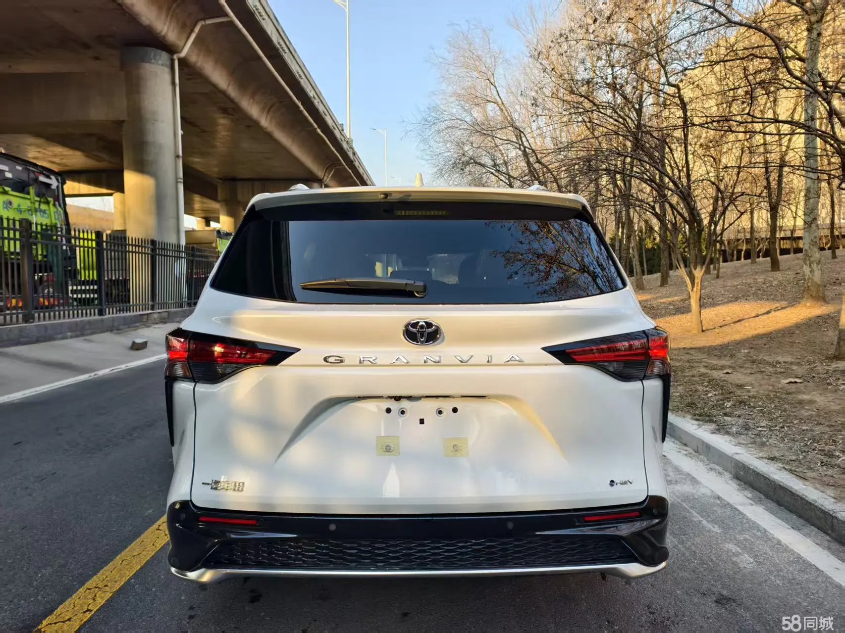 Toyota Granvia 2025 #5 Toyota Granvia 2025 immagine di auto #5