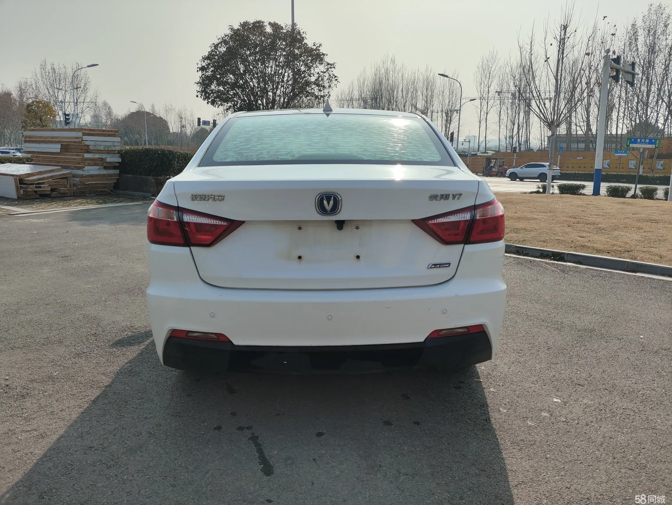 Changan Alsvin V7 2015 #5 Changan Alsvin V7 2015 car image #5