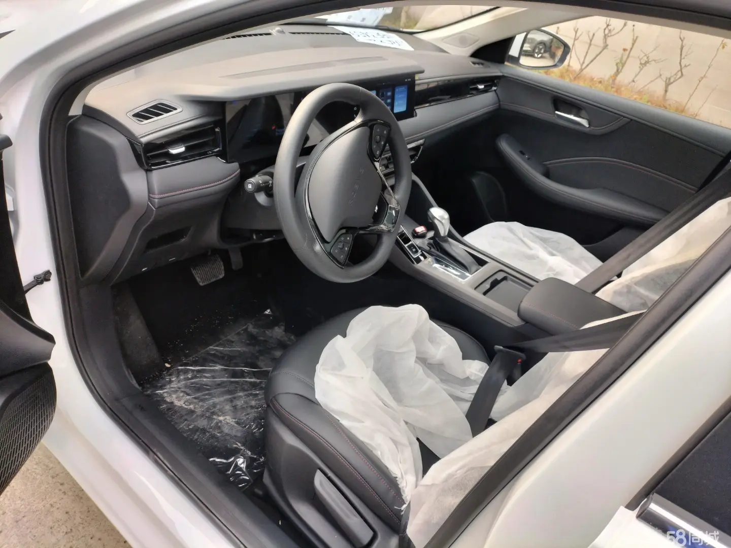 Roewe i5 2025 #5 Roewe i5 2025 car image #5