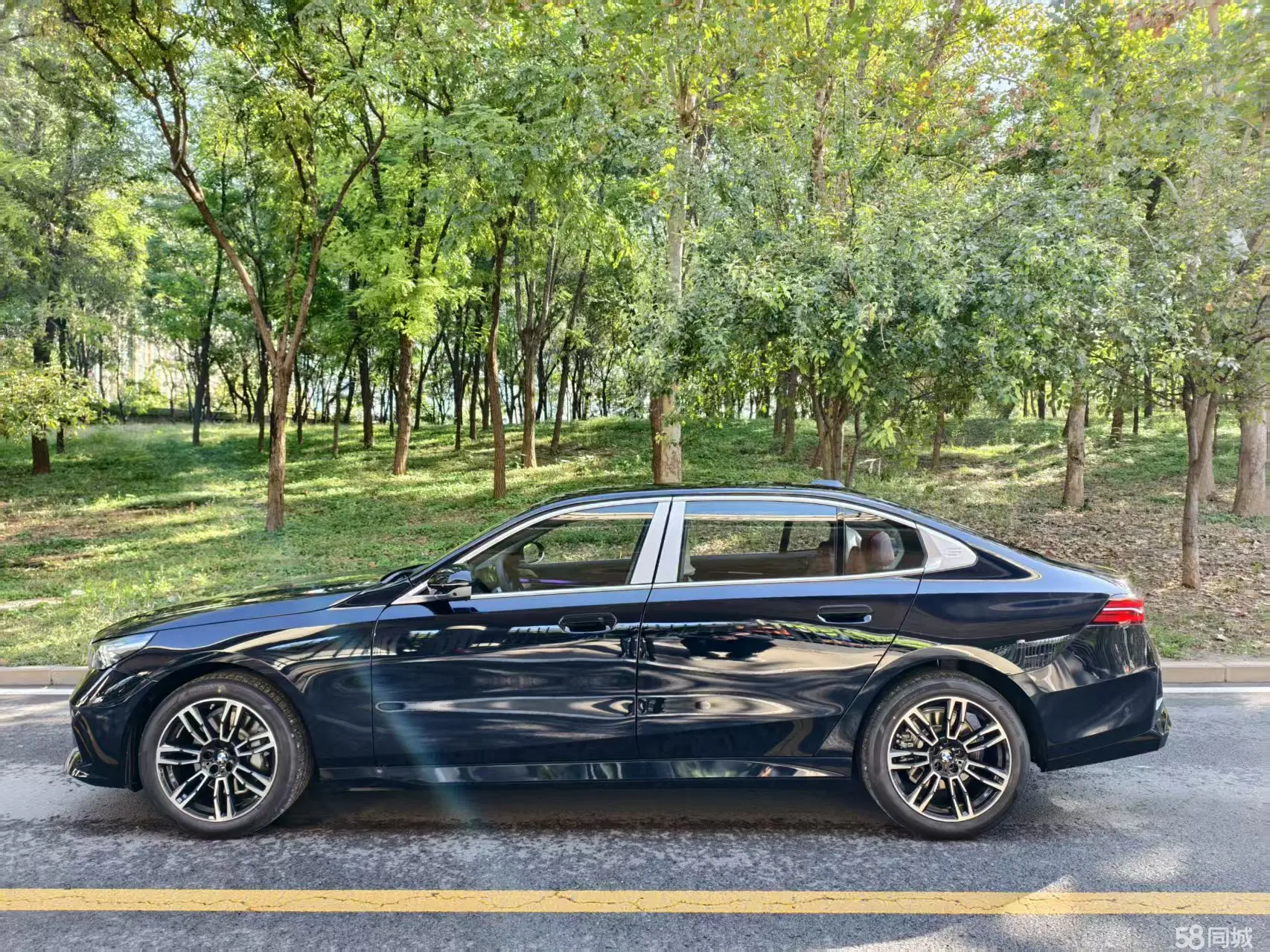 BMW 5 Series 2025 #5 BMW 5 Series 2025 car image #5