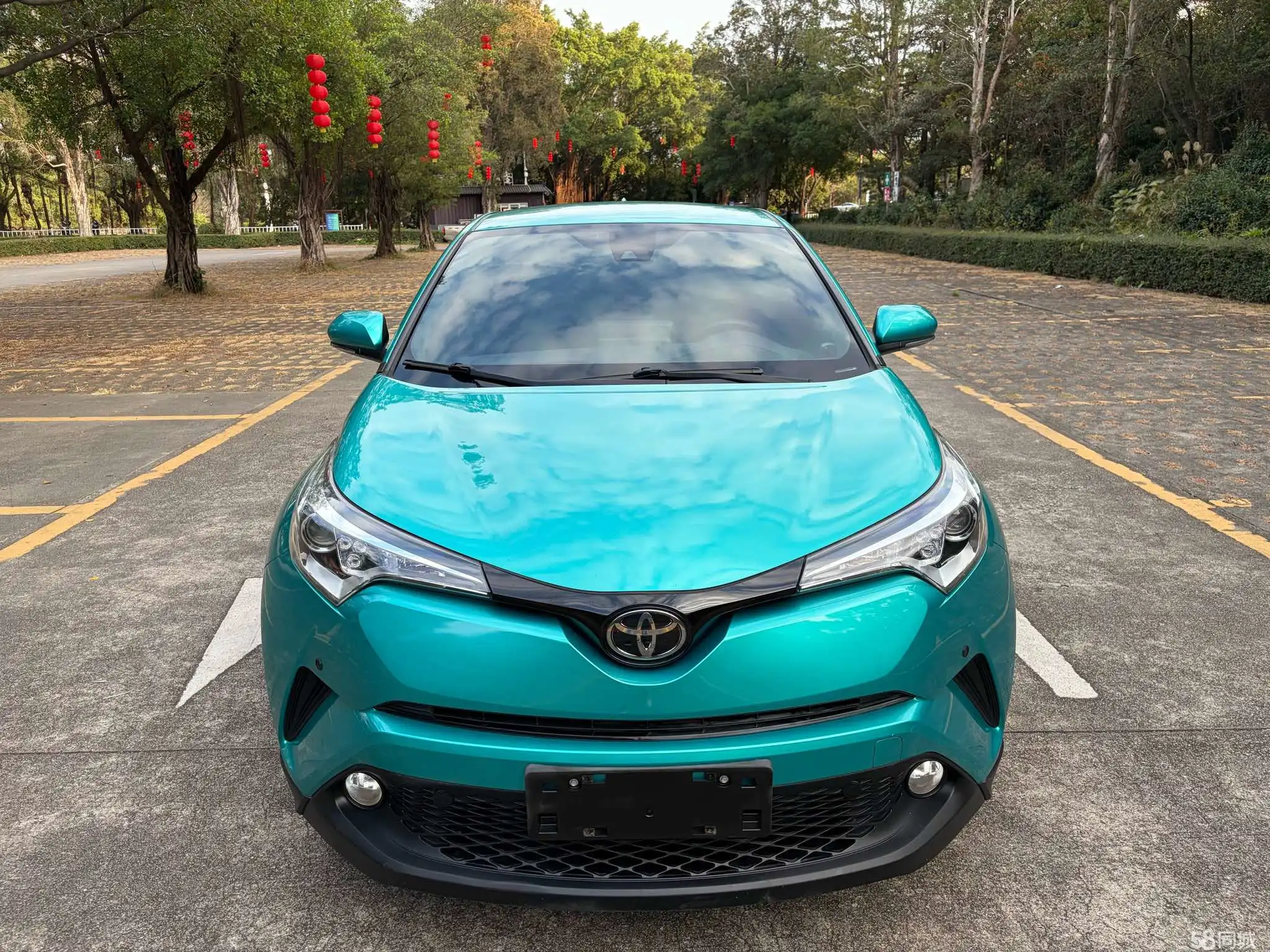 Toyota C-HR 2019 immagine di auto #5