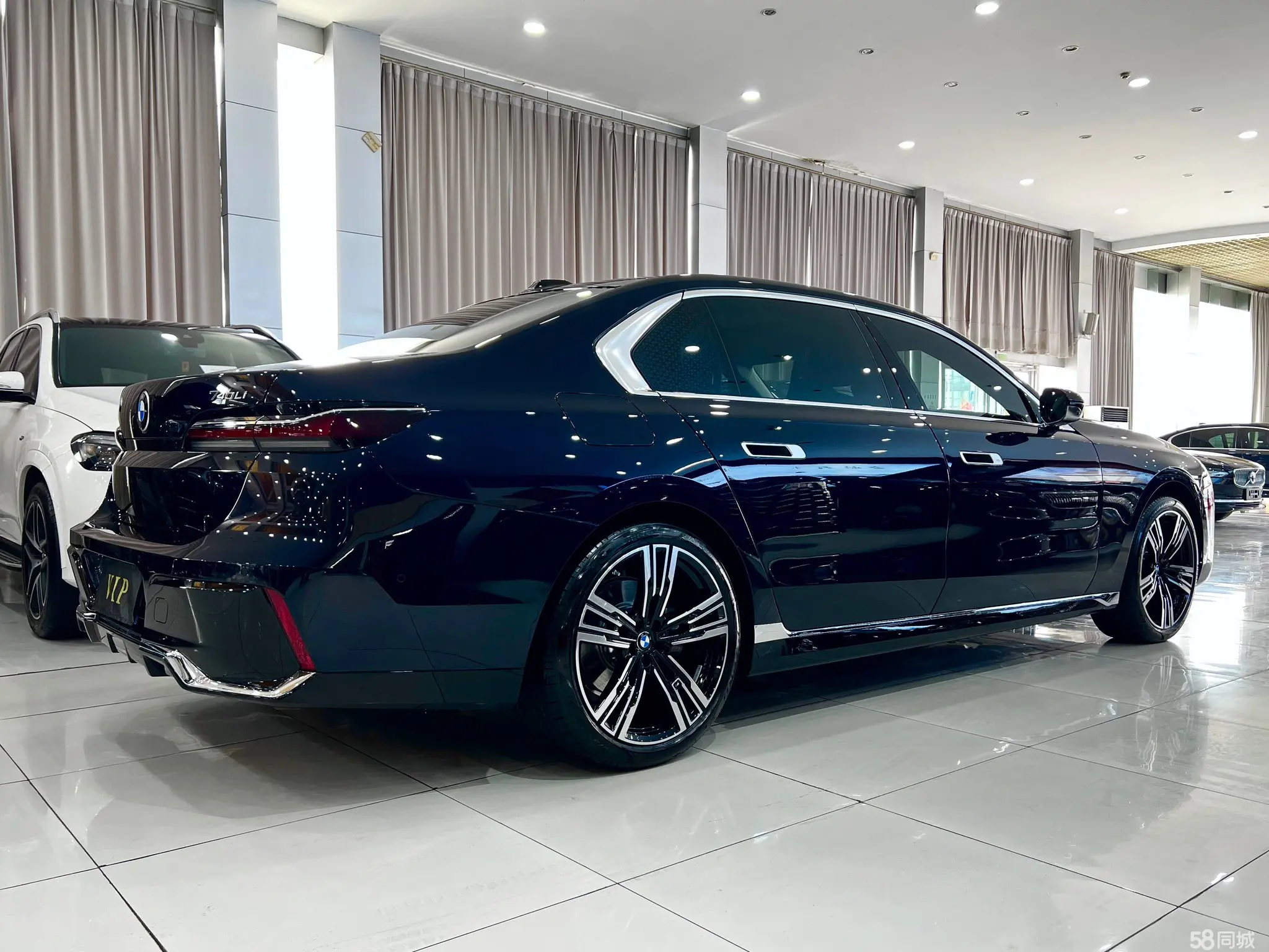 BMW 7 Series 2025 car image #5