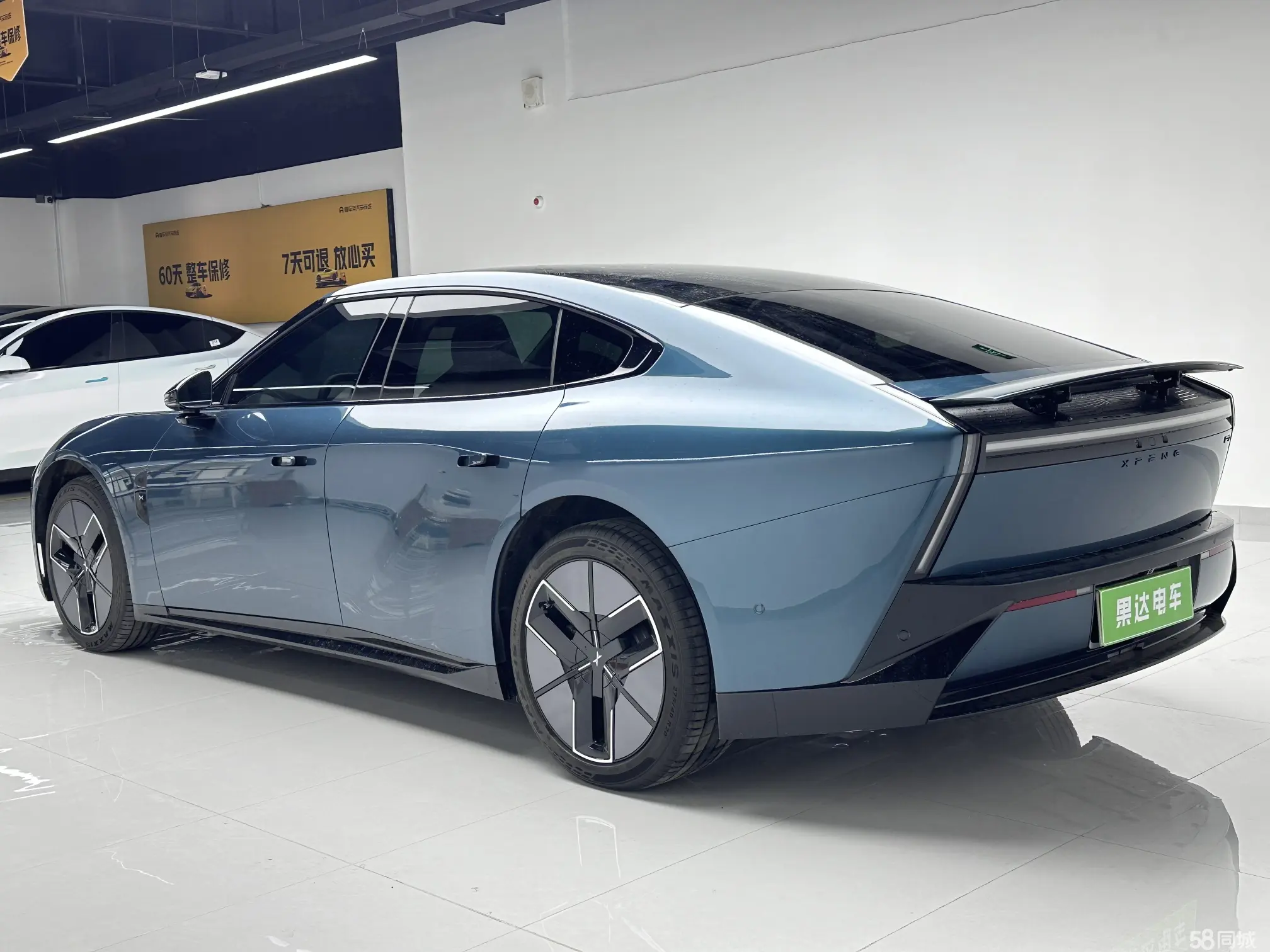 Xpeng P7 2025 изображение автомобиля #5
