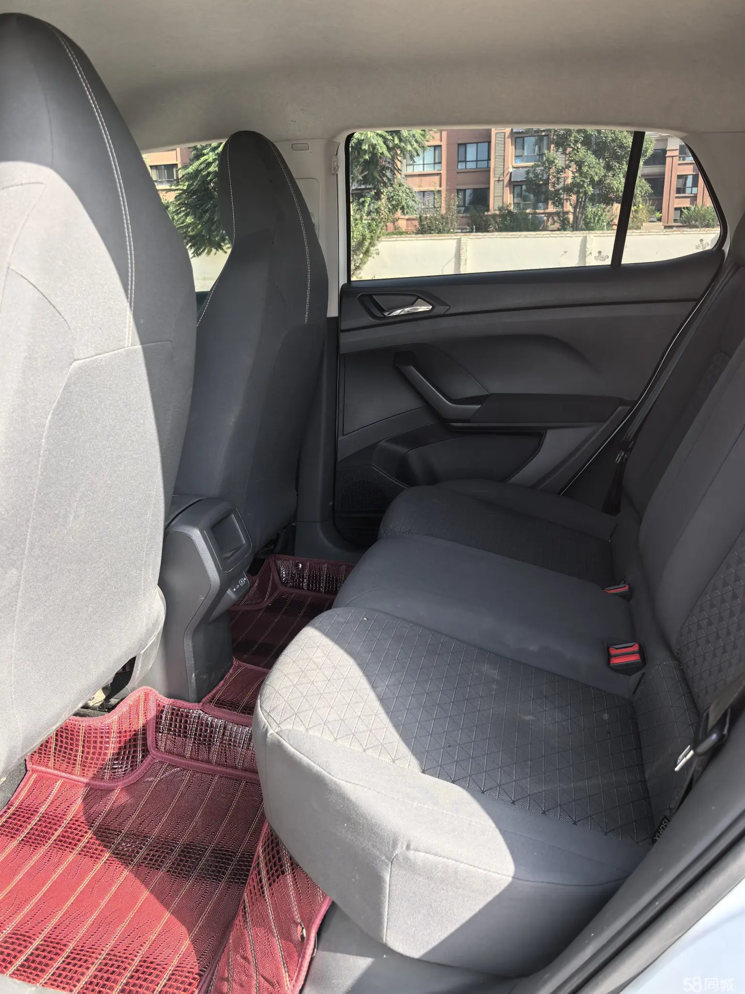 Volkswagen T-Cross 2023 #5 Volkswagen T-Cross 2023 car image #5