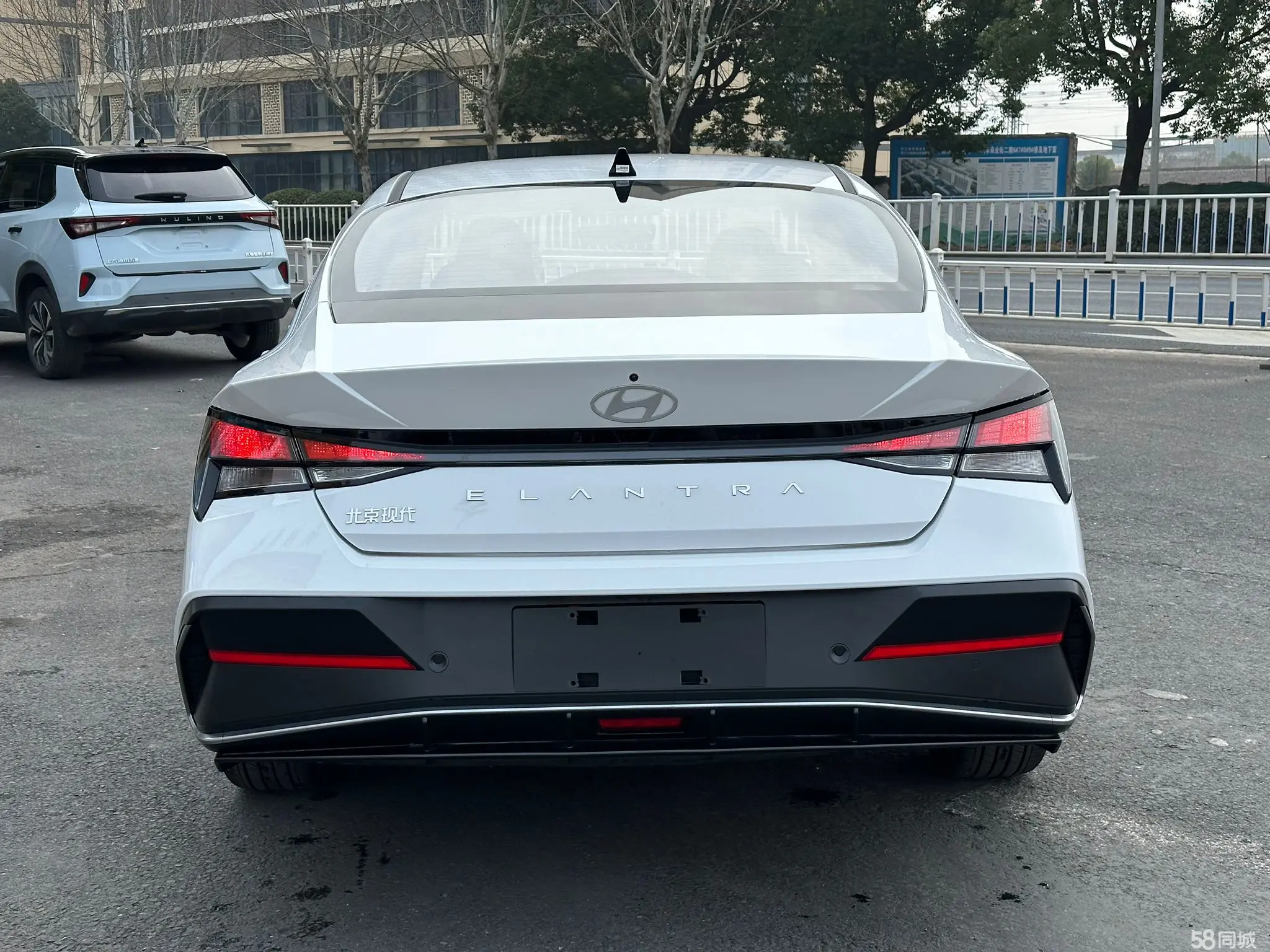 Hyundai Elantra 2025 car image #5