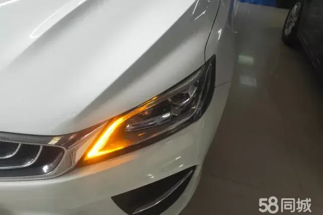 GEELY Binray 2020 immagine di auto #5