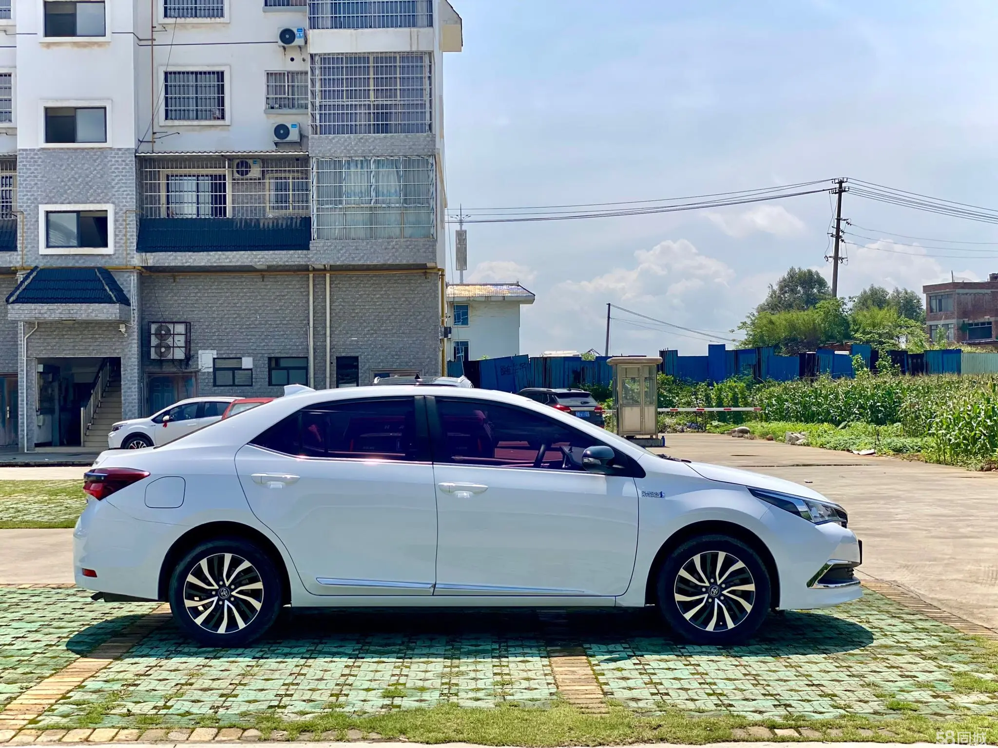 Toyota Corolla Hybird E+ 2019 car image #5