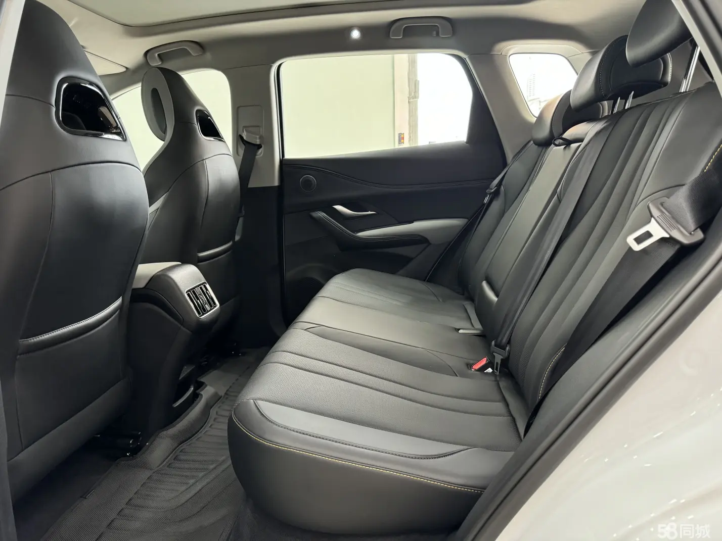 BYD Sea Lion 05 DM-i 2025 car image #5