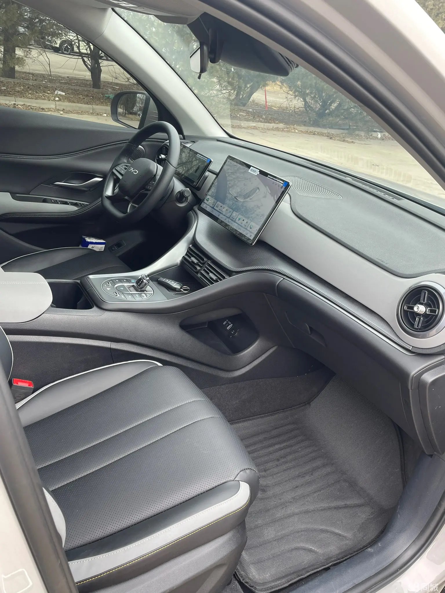 BYD Sea Lion 05 DM-i 2025 car image #5