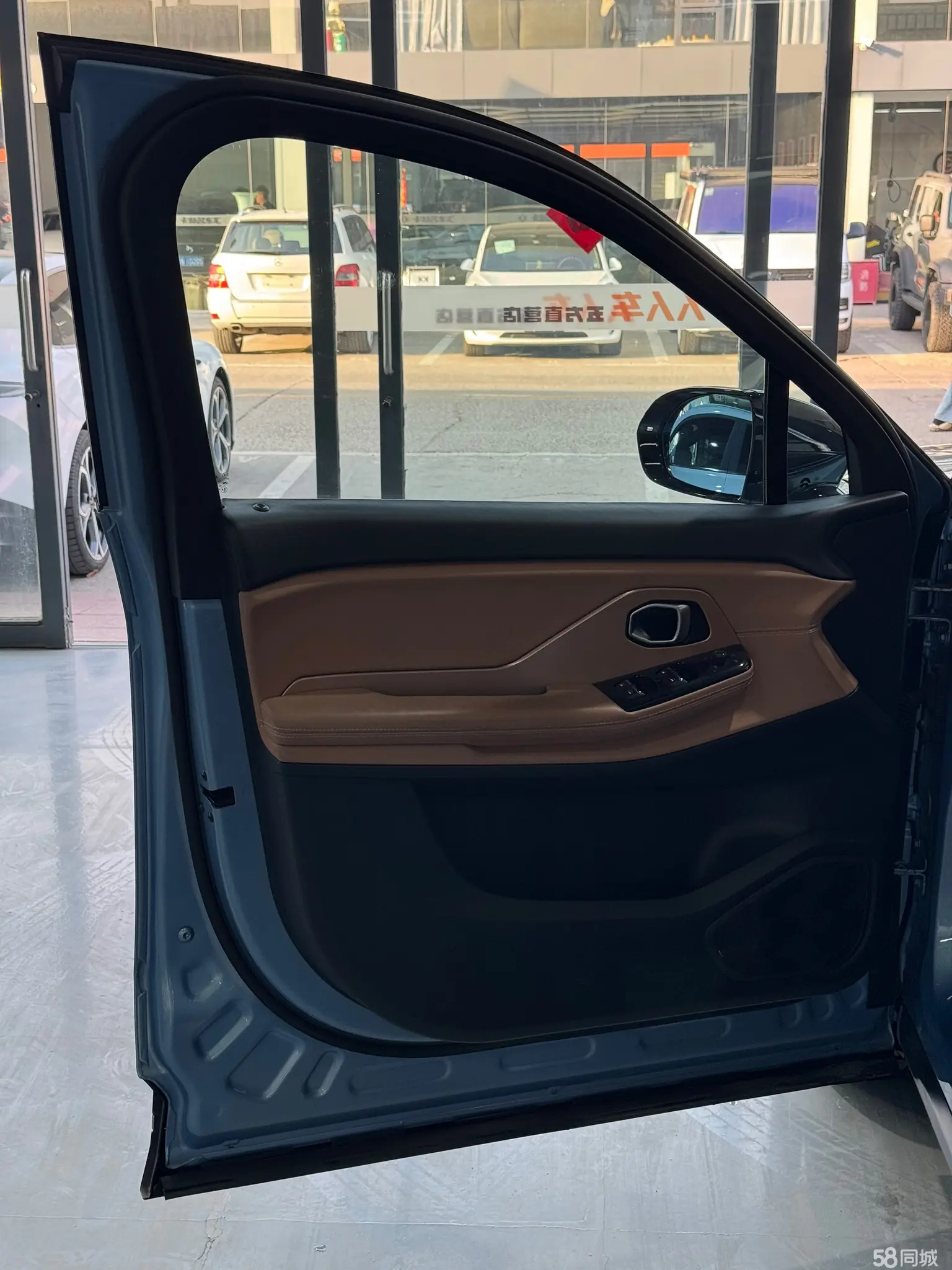 蔚来 蔚来ES8 2018 汽车图片 #5