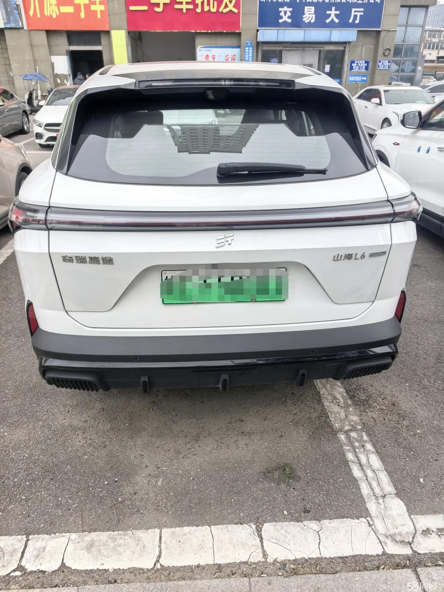 Jetour L6 2024 #5 Jetour L6 2024 car image #5