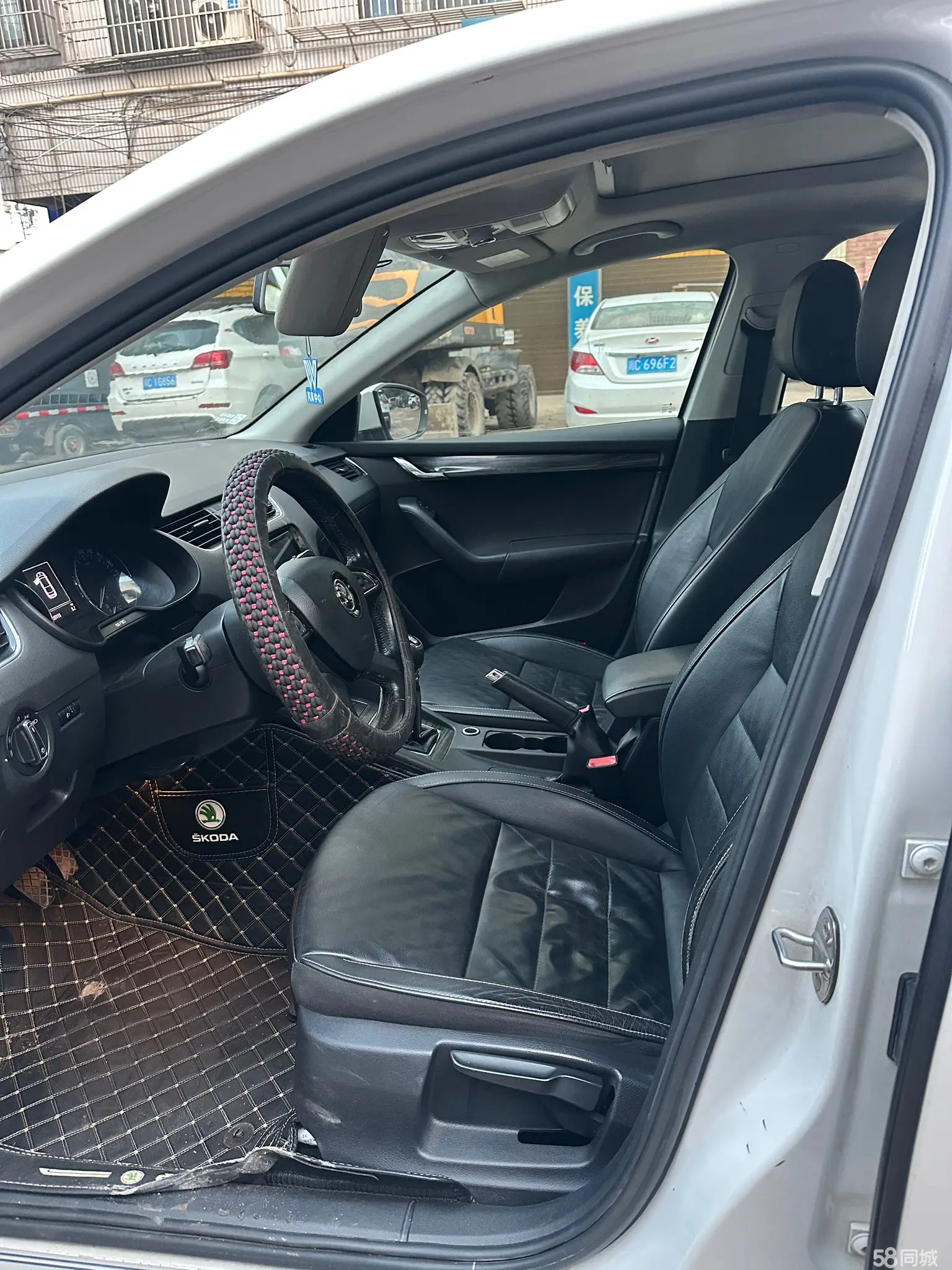 Skoda Octavia 2016 car image #5