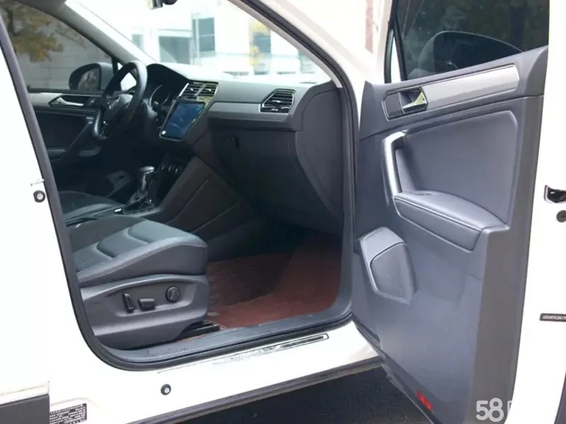 Volkswagen Tiguan L 2019 car image #5