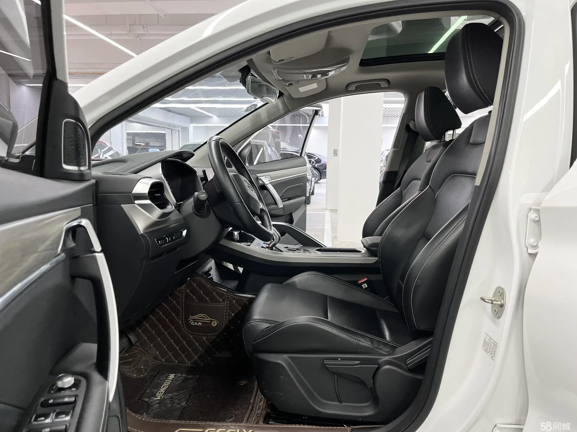 GEELY Coolray 2019 immagine di auto #5